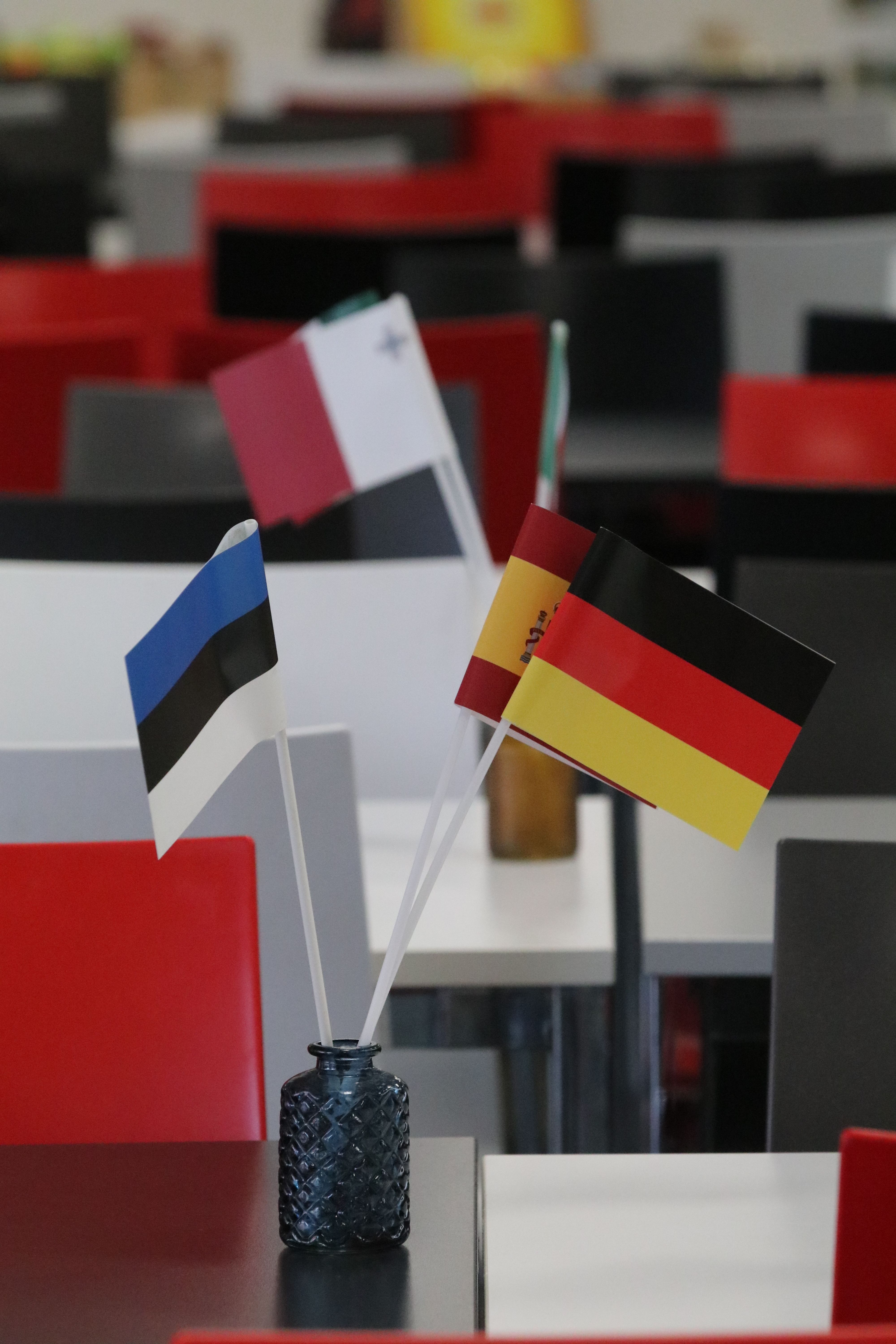 Sprach- und Integrationskurse (Deutsch für Migrant*innen)